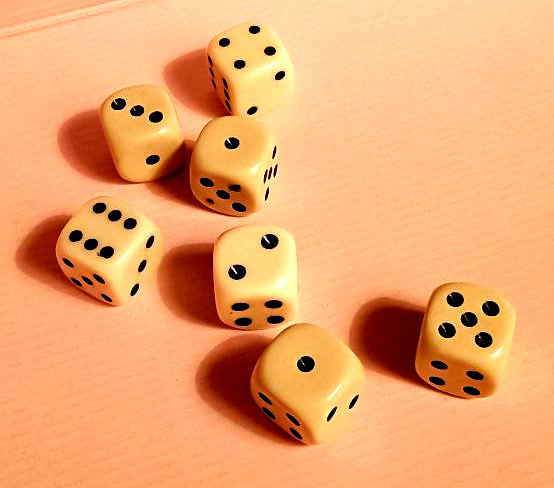 Why God plays dice: A pedagogical and accurate explanation of the second law